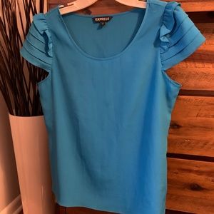 Ruffle Sleeve Express Top